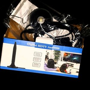 BRAND NEW Amplified HD Digital TV Antenna, 200+Miles long